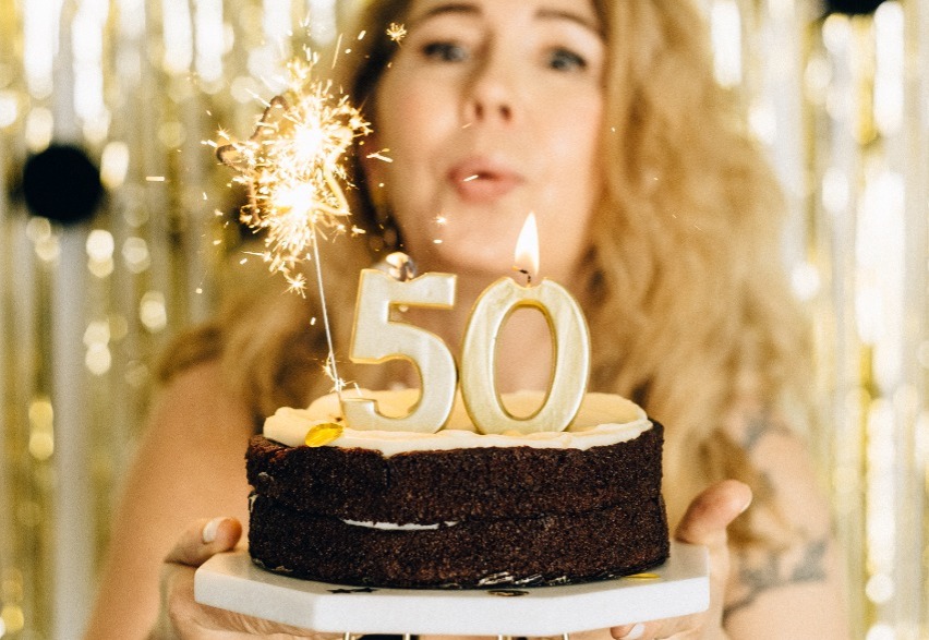 Celebrating Your 50th Birthday? Here Are 5 House Party Ideas – Party Houses